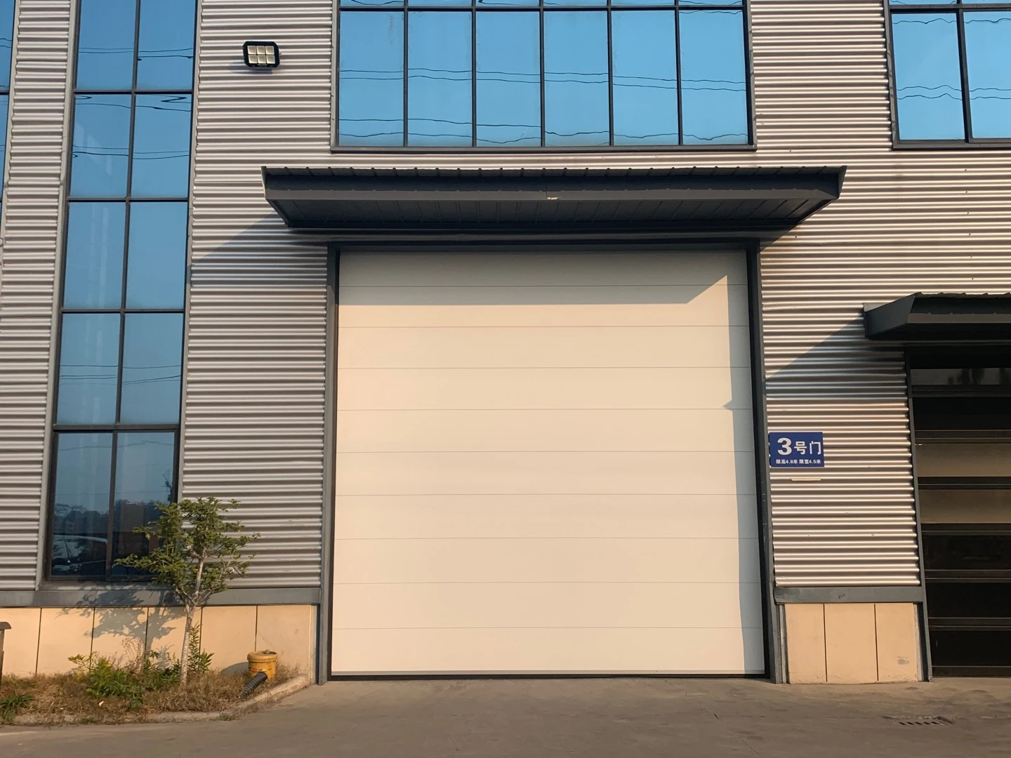 安必信工业门荆门服务站生产基地